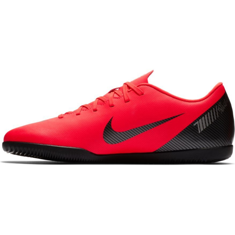 ИГР. ОБУВЬ Д/ЗАЛА NIKE VAPOR 12 CLUB CR7 IC (HO18) AJ3737-600