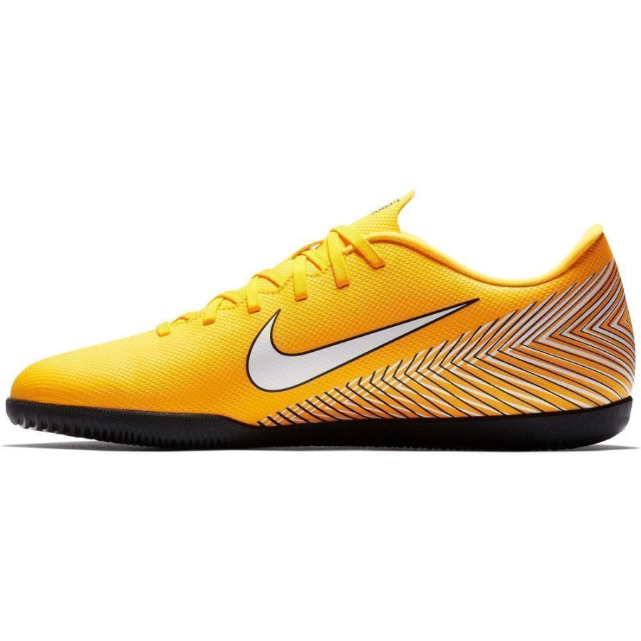 ИГР. ОБУВЬ Д/ЗАЛА NIKE VAPOR 12 CLUB NJR IC (FA18) AO3120-710
