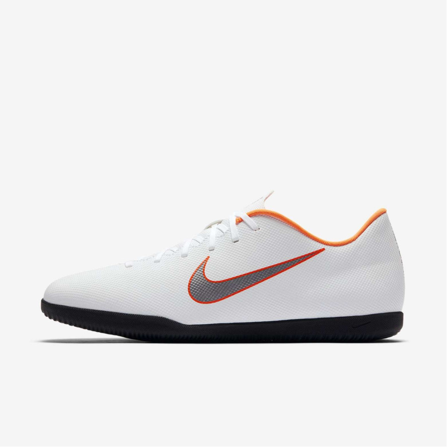 ИГР. ОБУВЬ Д/ЗАЛА NIKE VAPORX 12 CLUB IC (SU18) AH7385-107