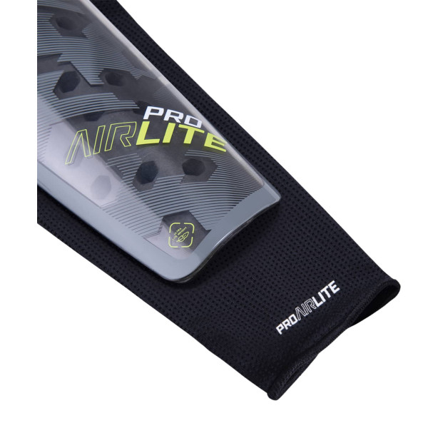 Щитки футбольные Proairlite JOGEL