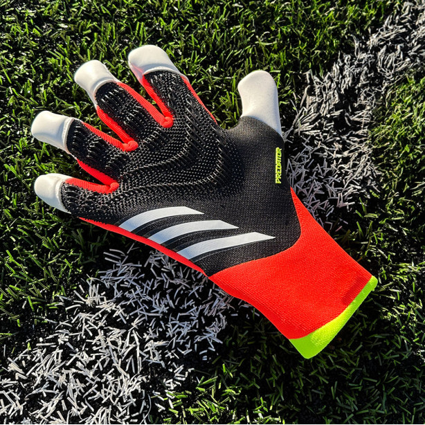 Вратарские Перчатки ADIDAS PREDATOR GL PRO HYBRID PROMO BLACK/SOLAR RED/SOLAR YELLOW