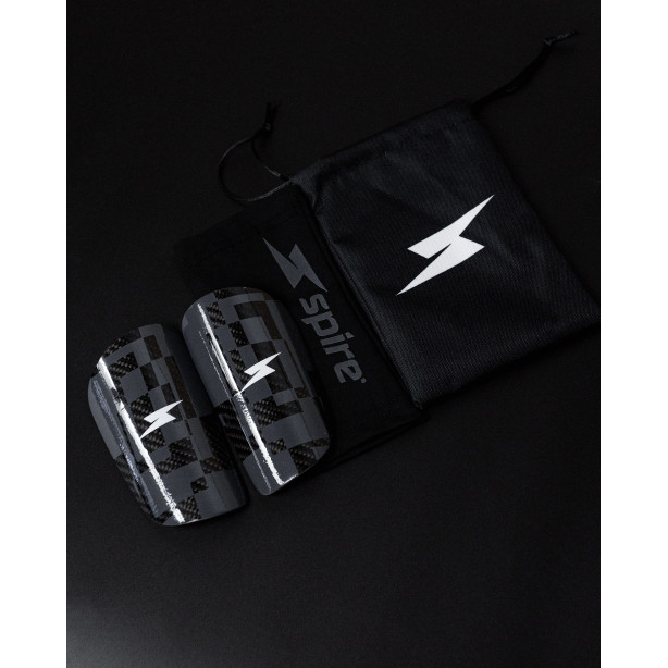 Щитки Spire Carbon