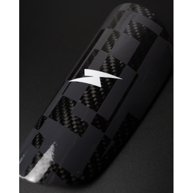 Щитки Spire Carbon